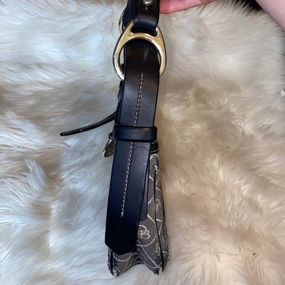 Dooney & Bourke Signature Small Hobo Purse - Picture 4 of 13